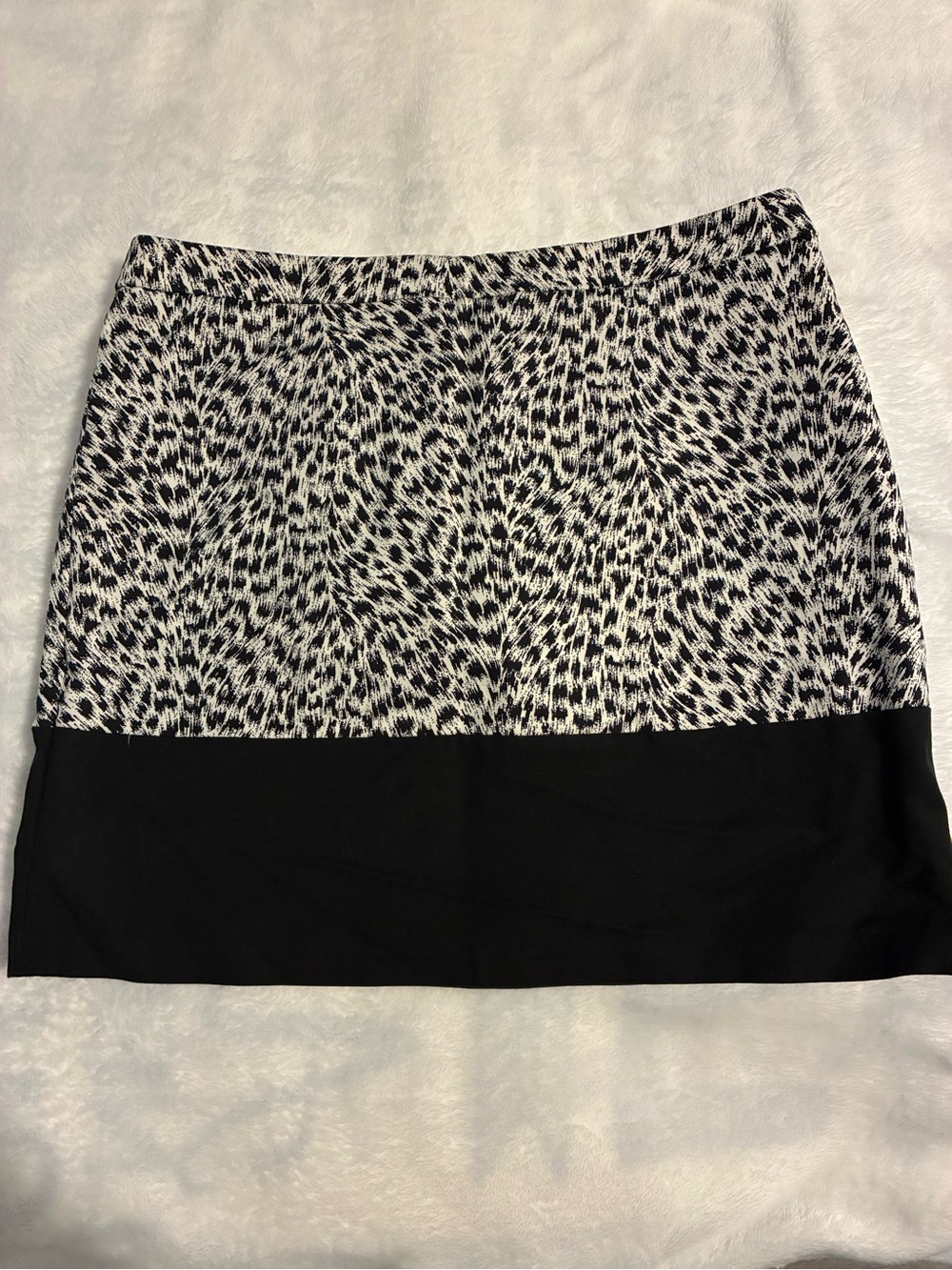 Michael Kors Black and White Patterned Mini Skirt